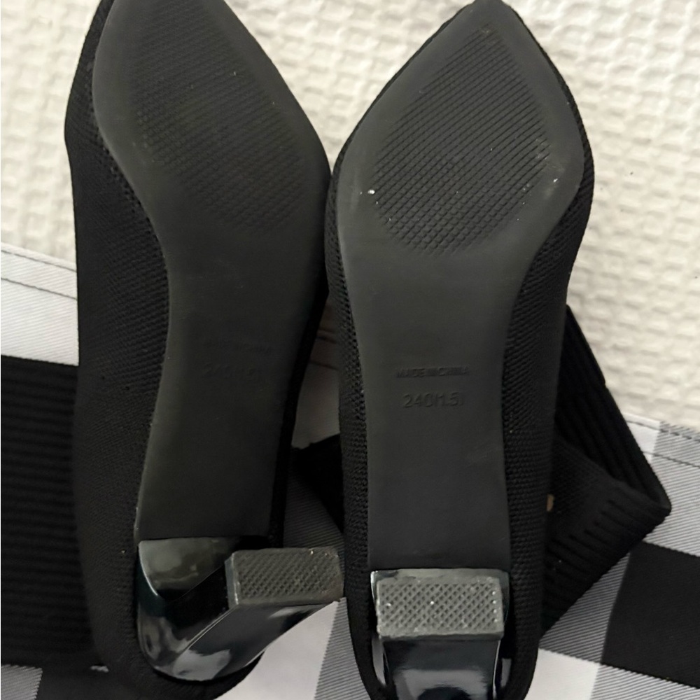 Elegant Black Women's Knit Ankle Boots - Picture 2 of 2